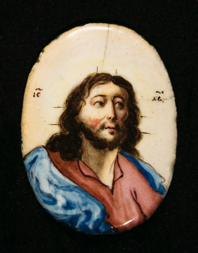 Медальон от предмета церковной утвари 